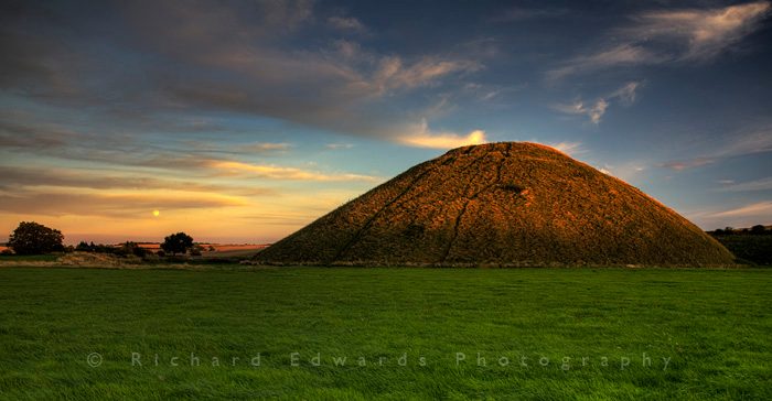 Silbury Hill, Evening